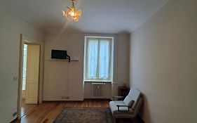 Appartamento in piazza Bernini Apartment in Bernini square
